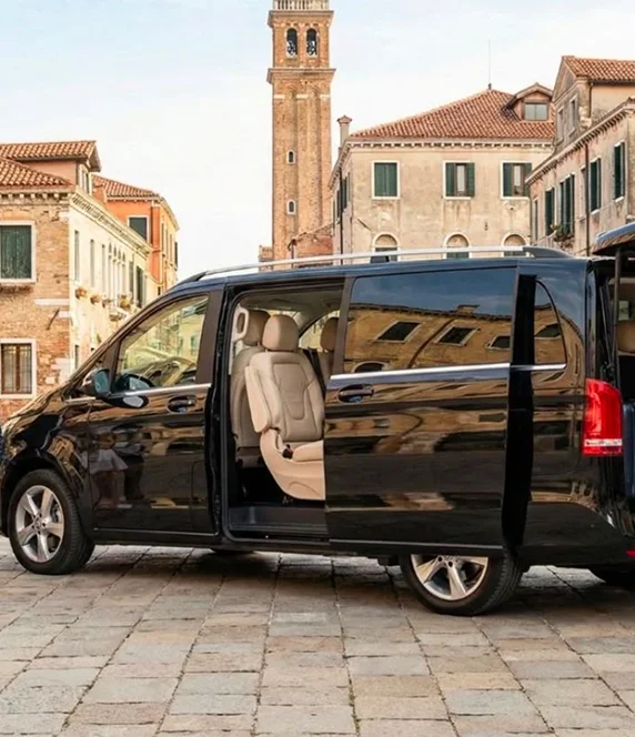 Mercedes-Benz V-Class Executive Chauffeur Vehicle